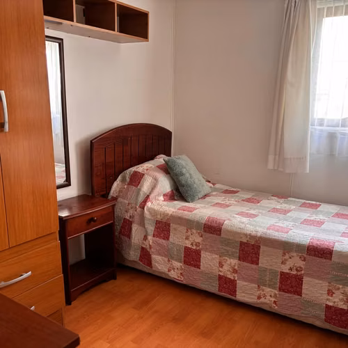 arriendo pieza estudiantes mujeres