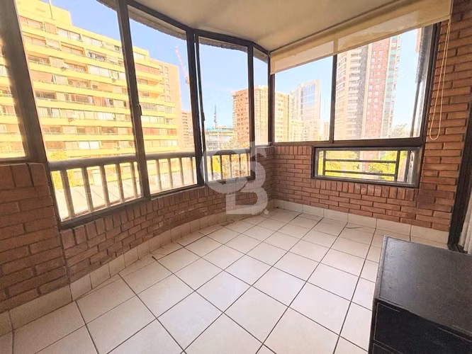 Exclusivo Dpto. 3D+Servicio en El Golf, Las Condes CBG