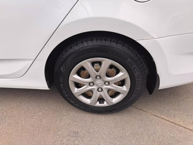 HYUNDAI ACCENT ACCENT RB GL 1.6 AUTOMATICO FULL AIRE 2015