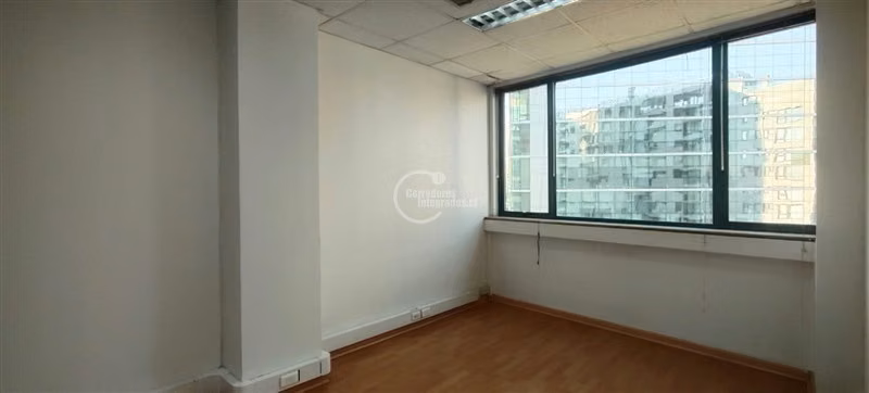 Oficina en Venta 49,25 m2 Metro Manquehue 2 Estacionamientos