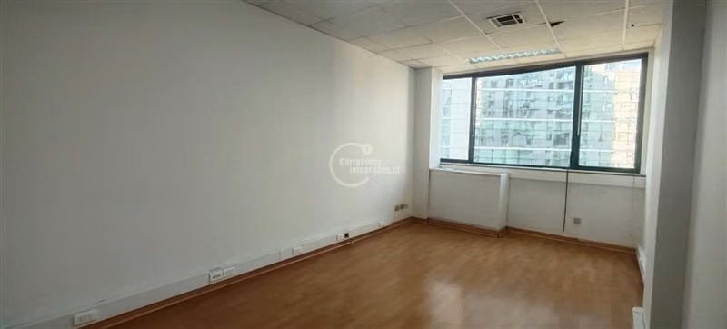 Oficina en Venta 49,25 m2 Metro Manquehue 2 Estacionamientos