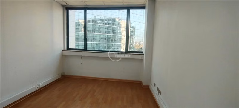 Oficina en Venta 49,25 m2 Metro Manquehue 2 Estacionamientos