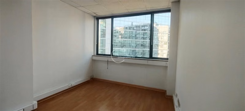 Oficina en Venta 49,25 m2 Metro Manquehue 2 Estacionamientos