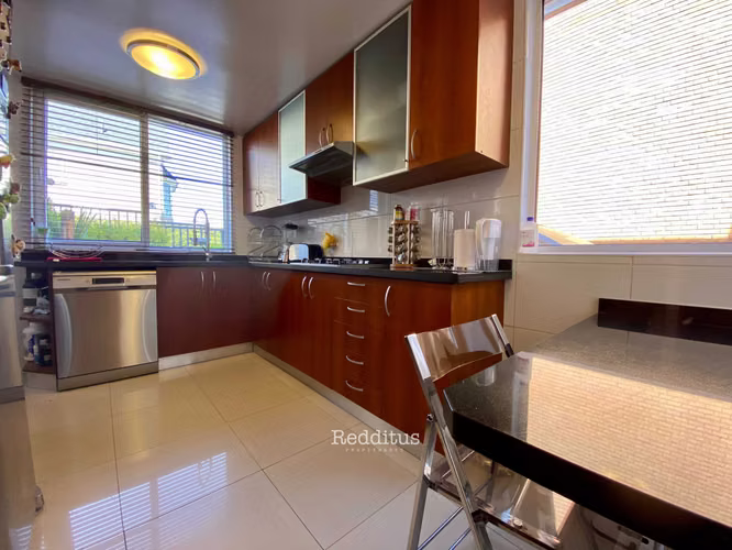 Amplia en condominio Lo Barnechea (175003) - Imagen 7