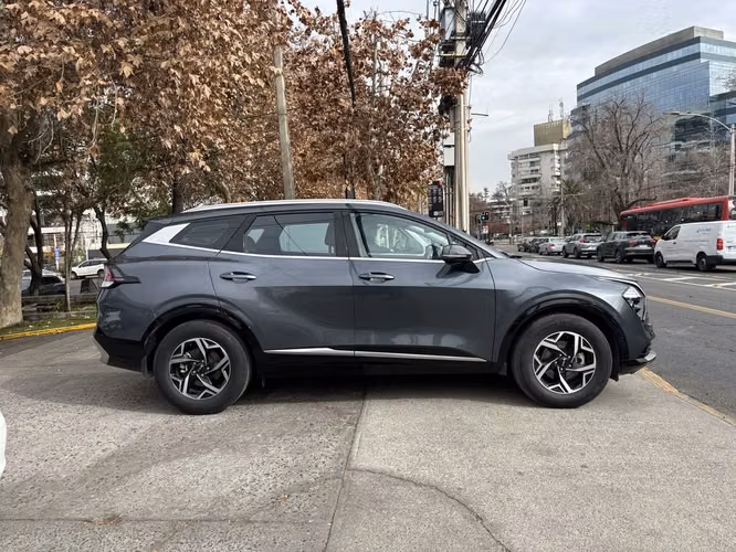 KIA SPORTAGE 2022 - Imagen 6