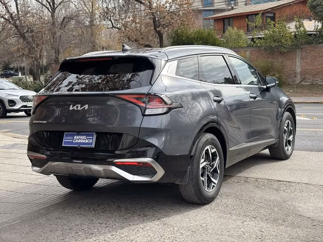 KIA SPORTAGE 2022 - Imagen 10