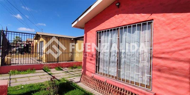 Casa en venta de 2 dorm. en La Serena