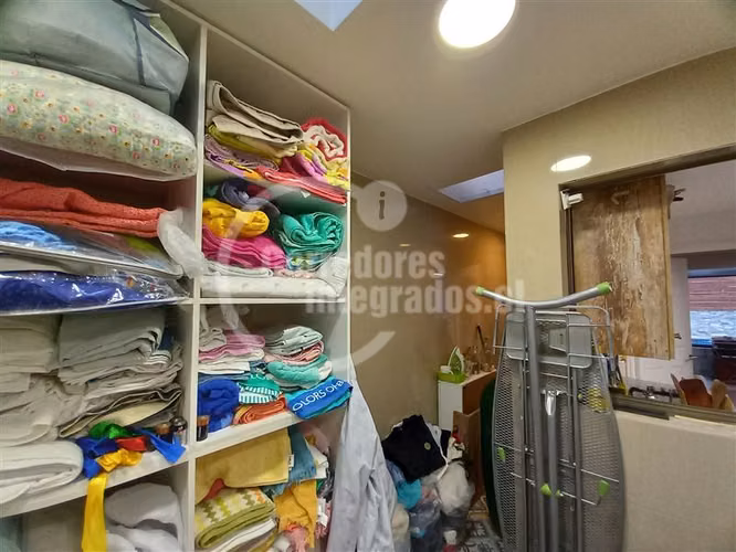 Casa en venta de 5 dorm. Piscina quincho en La Florida - Imagen 24