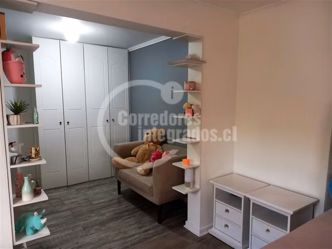 Casa en venta de 5 dorm. Piscina quincho en La Florida - Imagen 17