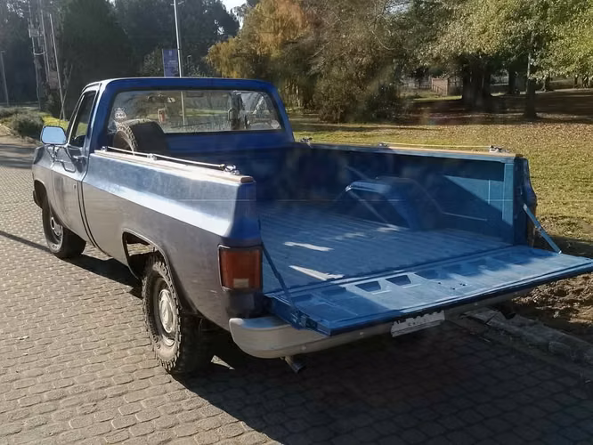  GMC Sierra 1500 Americana de Colección | 57.000 Millas Originales | 4x2