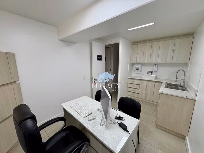 Oficina habilitada centro médico, Centro