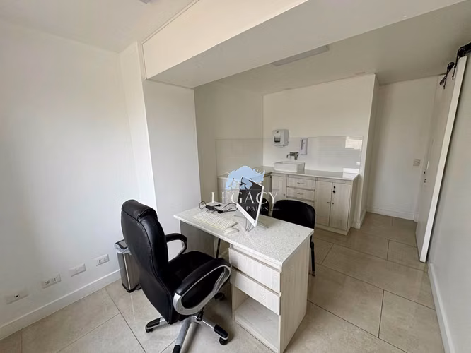 Oficina habilitada centro médico, Centro