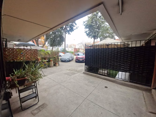 Grace Kelm Vende  Departamento 3D1B primer piso | Cocina independiente | metro estadio nacional | Ñuñoa