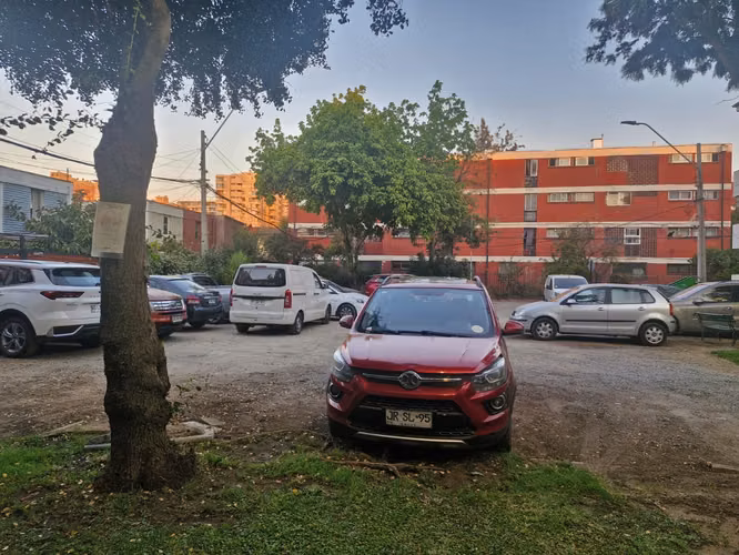 Grace Kelm Vende  Departamento 3D1B primer piso | Cocina independiente | metro estadio nacional | Ñuñoa