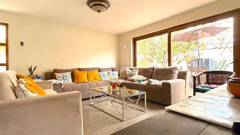 Casa en venta de 4 dorm. en Ñuñoa