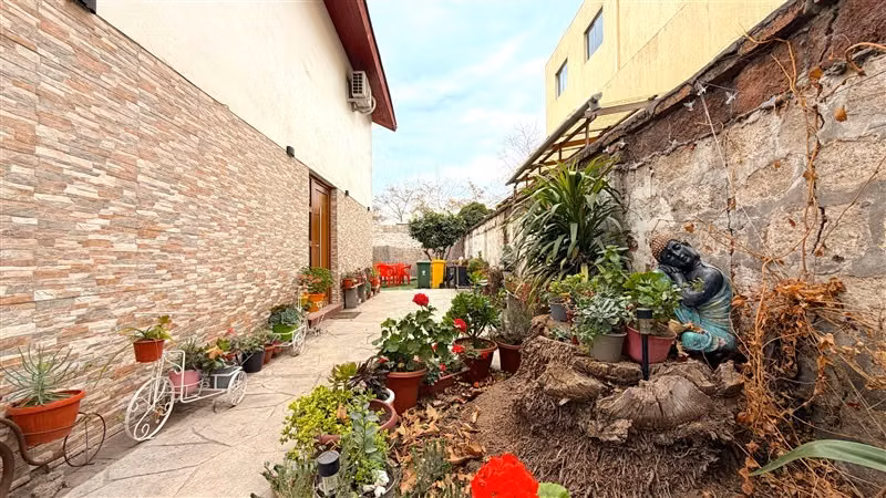 Casa en venta de 4 dorm. en Ñuñoa