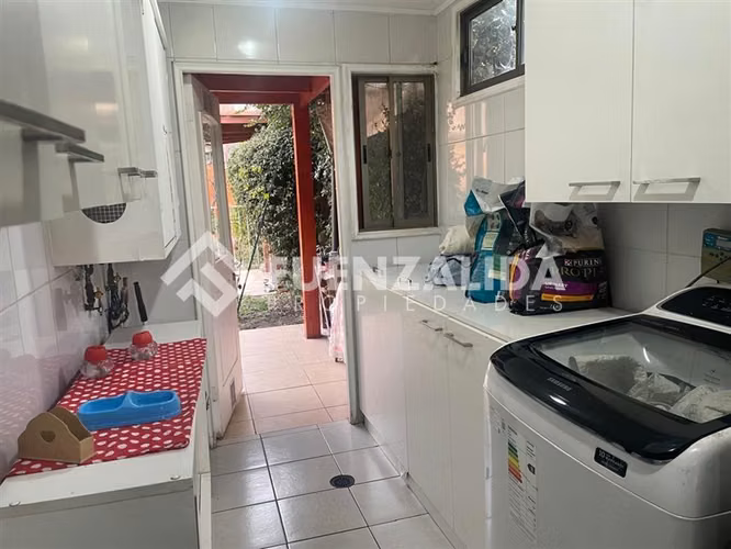Casa en condominio, de 4 dorm. en Peñalolén - Imagen 16