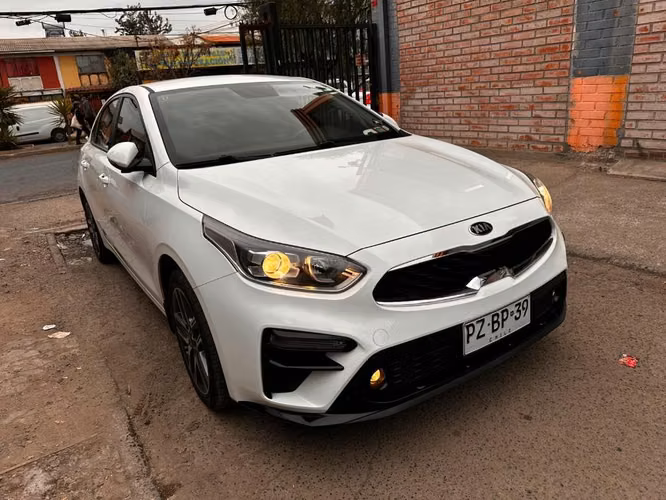 Kia Cerato Ex 1.6 Full Año 2021