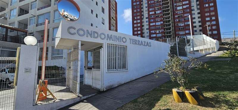 Arriendo para Empresa, dpto.amoblado 4 dom Cond Las Terrazas - Imagen 2
