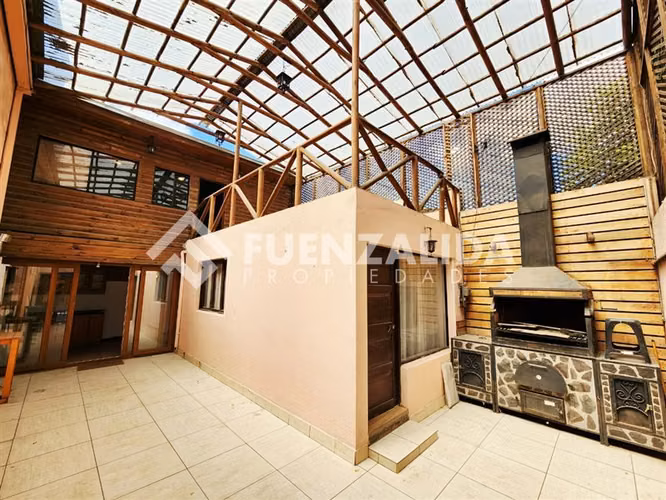 Venta casa Estación Central 4D 3B 117 mt2