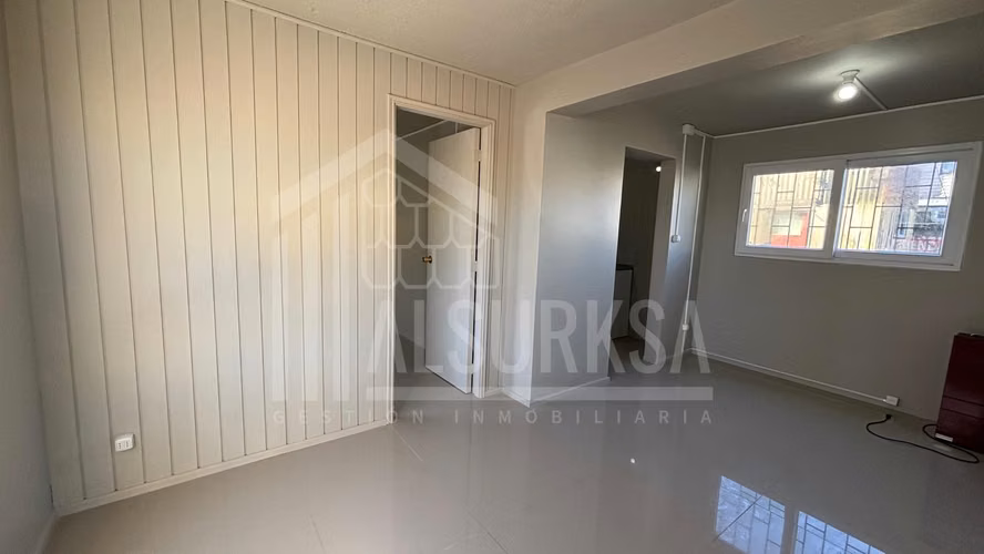ARRIENDO 1D/1B EN CALLE MATÍAS DOGGENWEILER (A PASOS DE PRESIDENTE IBÁÑEZ)