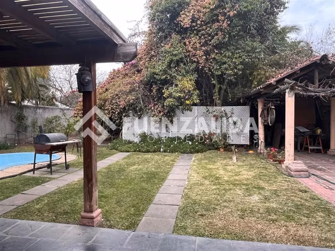 Casa en venta de 4 dorm. en Macul