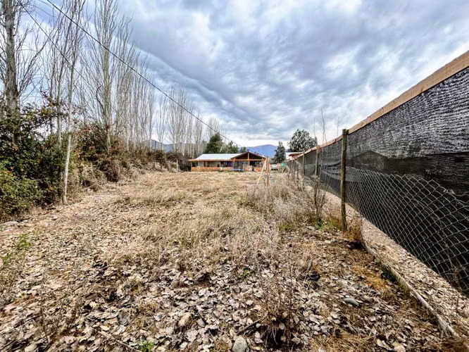 Cómoda casa en terreno de 1.250 m2 5D/2B (175051)