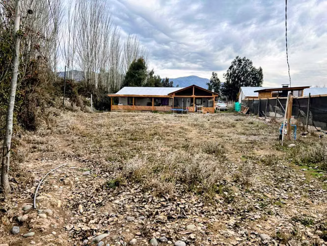 Cómoda casa en terreno de 1.250 m2 5D/2B (175051)