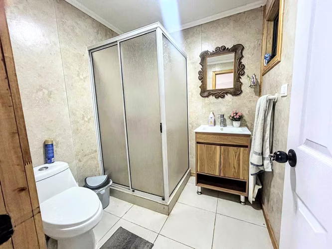 Cómoda casa en terreno de 1.250 m2 5D/2B (175051)