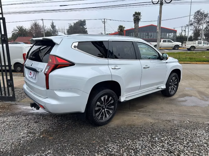 MITSUBISHI MONTERO SPORT 2.4 2023