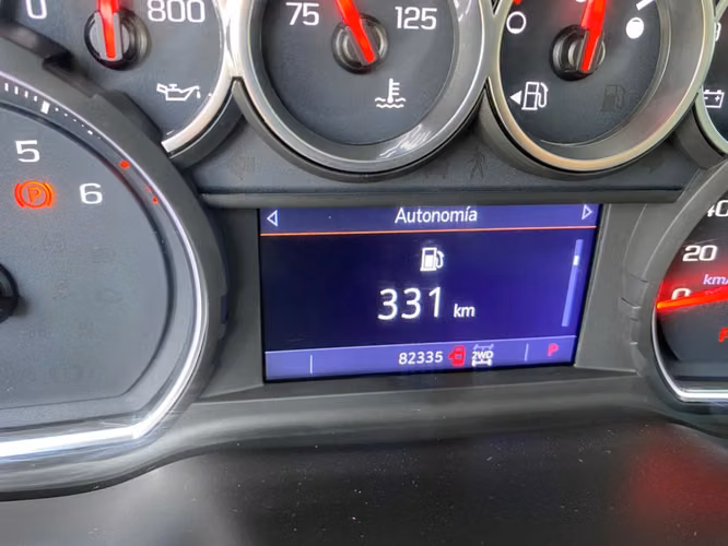 CHEVROLET SILVERADO LT 4X4 5.3 AT 2021