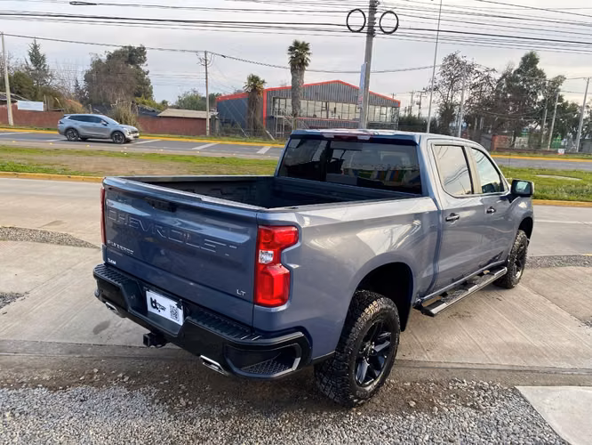 CHEVROLET SILVERADO LT  4X4 CC 5.3 AUT 2025