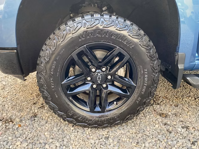 CHEVROLET SILVERADO LT  4X4 CC 5.3 AUT 2025