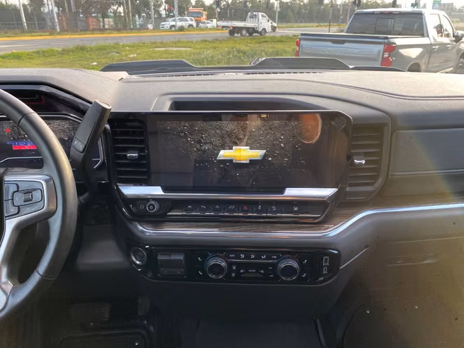 CHEVROLET SILVERADO LT  4X4 CC 5.3 AUT 2025