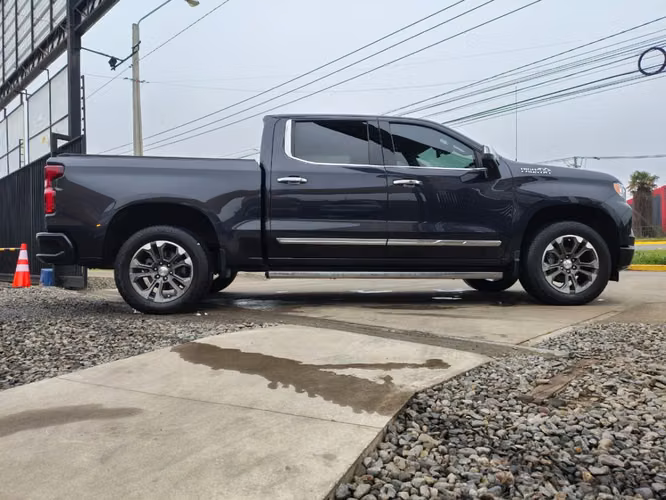 CHEVROLET SILVERADO HIGH COUNTRY 3.0 AUT 4X4 2024