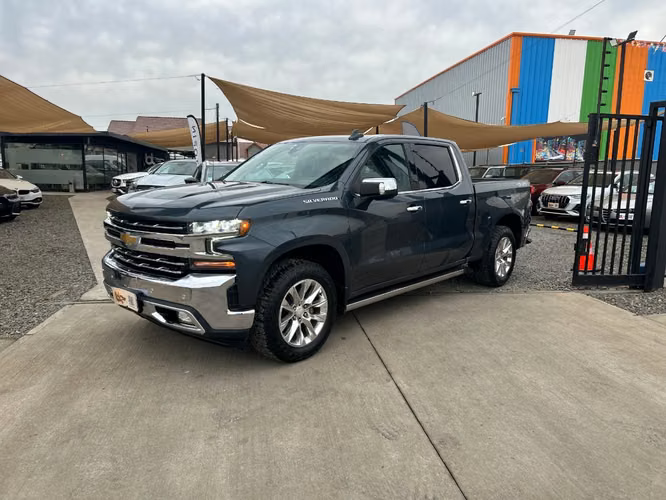 CHEVROLET SILVERADO LTZ 5.3 2020