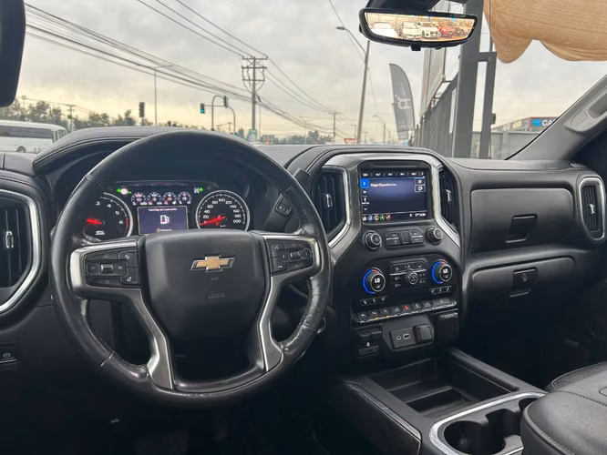 CHEVROLET SILVERADO LTZ 5.3 2020