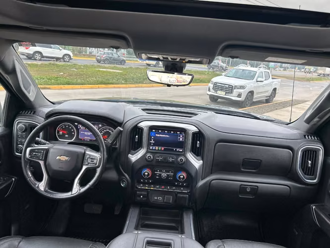 CHEVROLET SILVERADO LTZ 5.3 2020