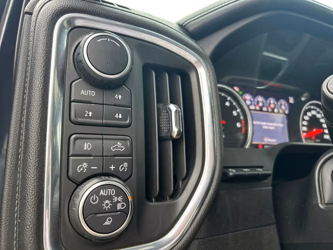 CHEVROLET SILVERADO LTZ 5.3 2020