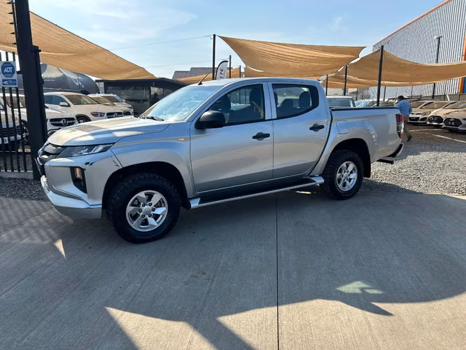 MITSUBISHI L200 WORK 2.2 2024