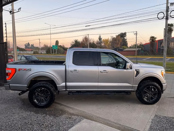 FORD F-150  LARIAT SPORT 4X4 5.0L 2022