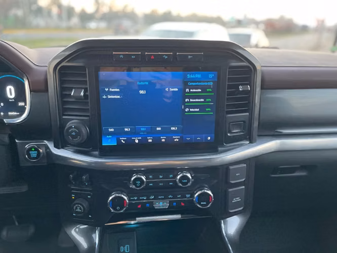 FORD F-150  LARIAT SPORT 4X4 5.0L 2022