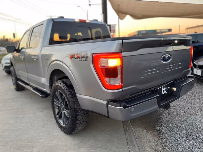 FORD F-150  LARIAT SPORT 4X4 5.0L 2022