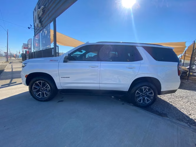 CHEVROLET TAHOE 4X4 5.3 2023