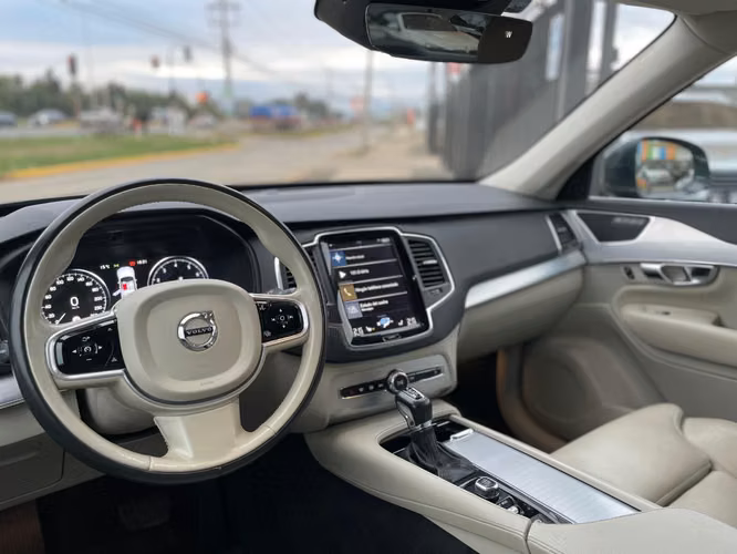 VOLVO XC90 T5 2.0 AUT 2019