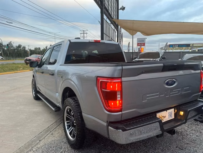 FORD F-150 XLT 3.3  2023