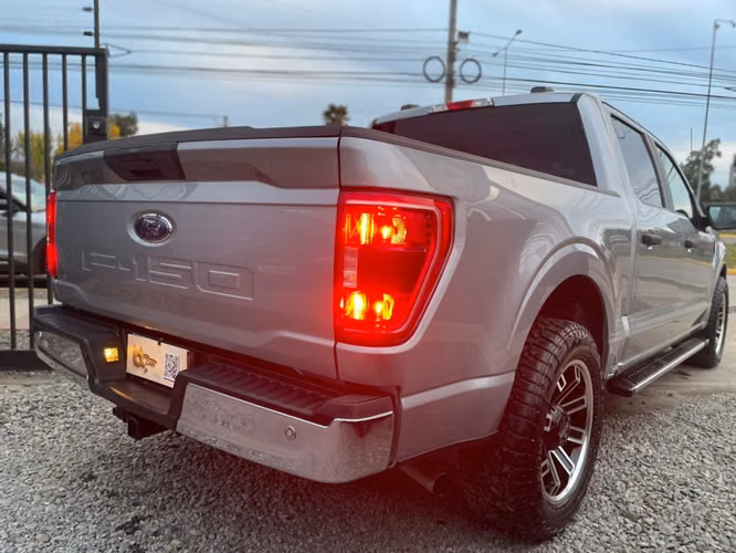 FORD F-150 XLT 3.3  2023
