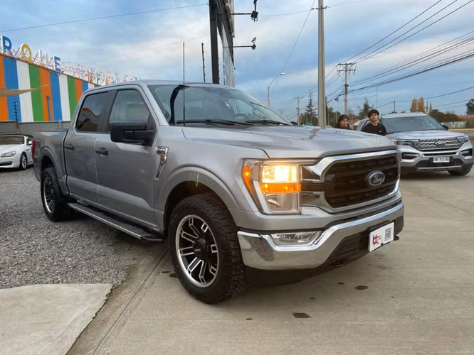 FORD F-150 XLT 3.3  2023