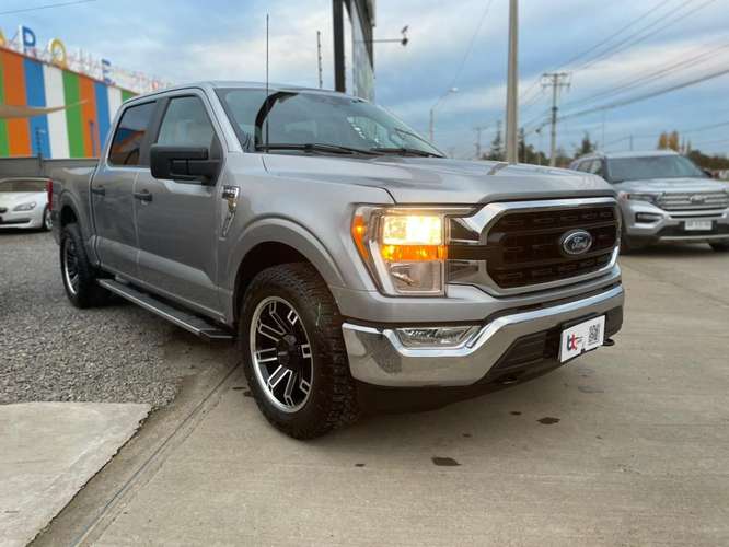 FORD F-150 XLT 3.3  2023
