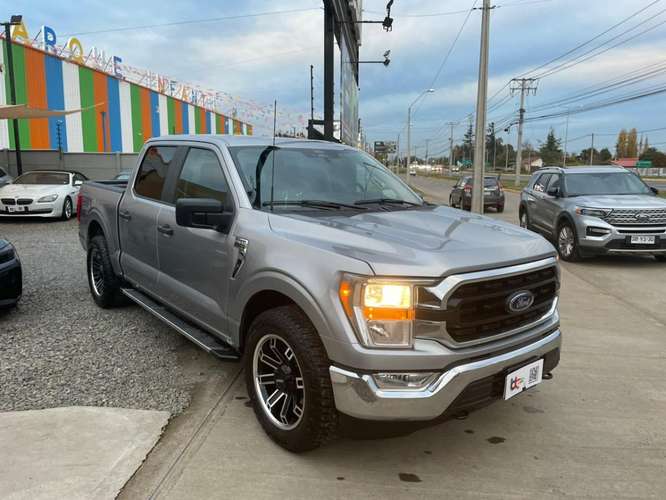 FORD F-150 XLT 3.3  2023